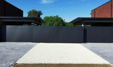 Design schuifpoorten uit één grote naadloze plaat - Stevoort