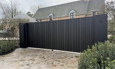 Design aluminium schuifpoort — Schilde