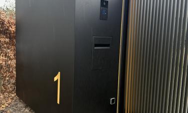 Aluminium schuifpoort met XXL brievenbus en LED-Line — Keerbergen